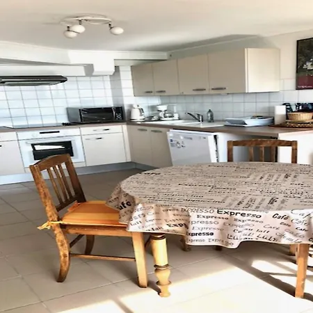 1-bedroom With View Of Private 公寓 *