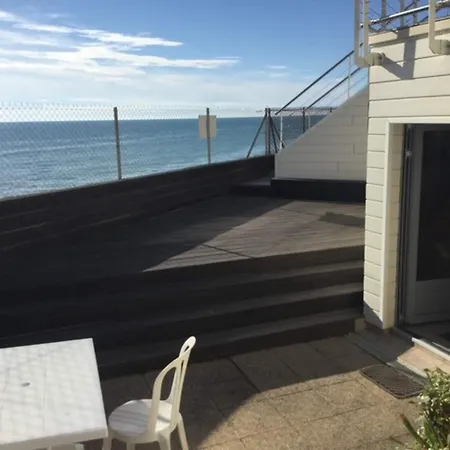 1-bedroom With View Of Private * Agon-Coutainville