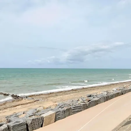 1-bedroom With View Of Private * Agon-Coutainville