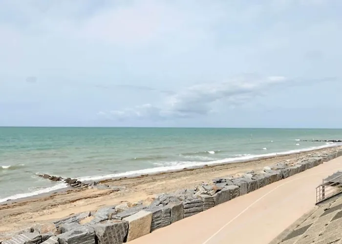 1-bedroom With View Of Private * Agon-Coutainville